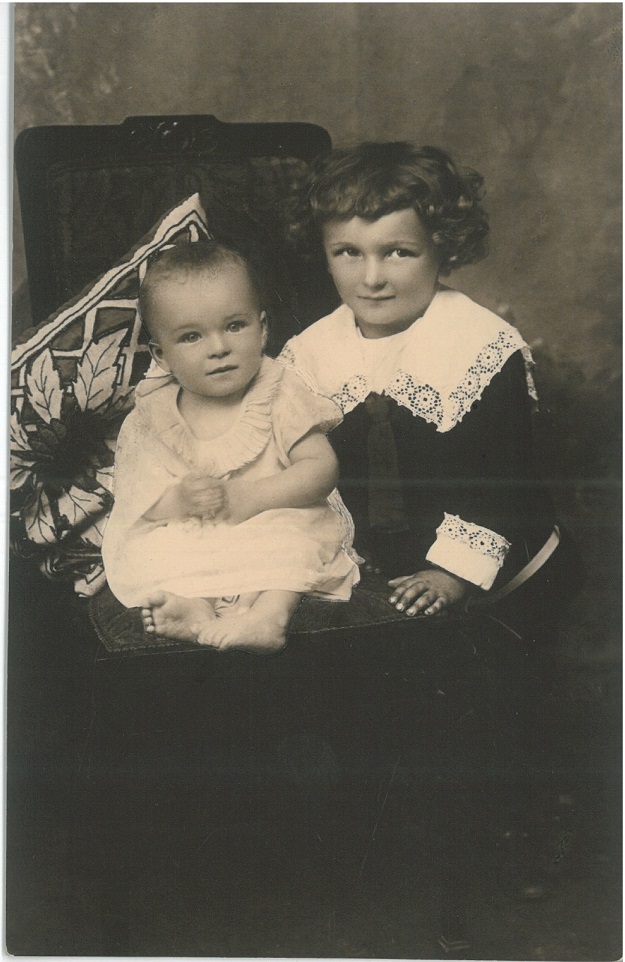 Jedna z fotografii rodzinnych Jana Czarneckiego - Zbiór Jana Czarneckiego